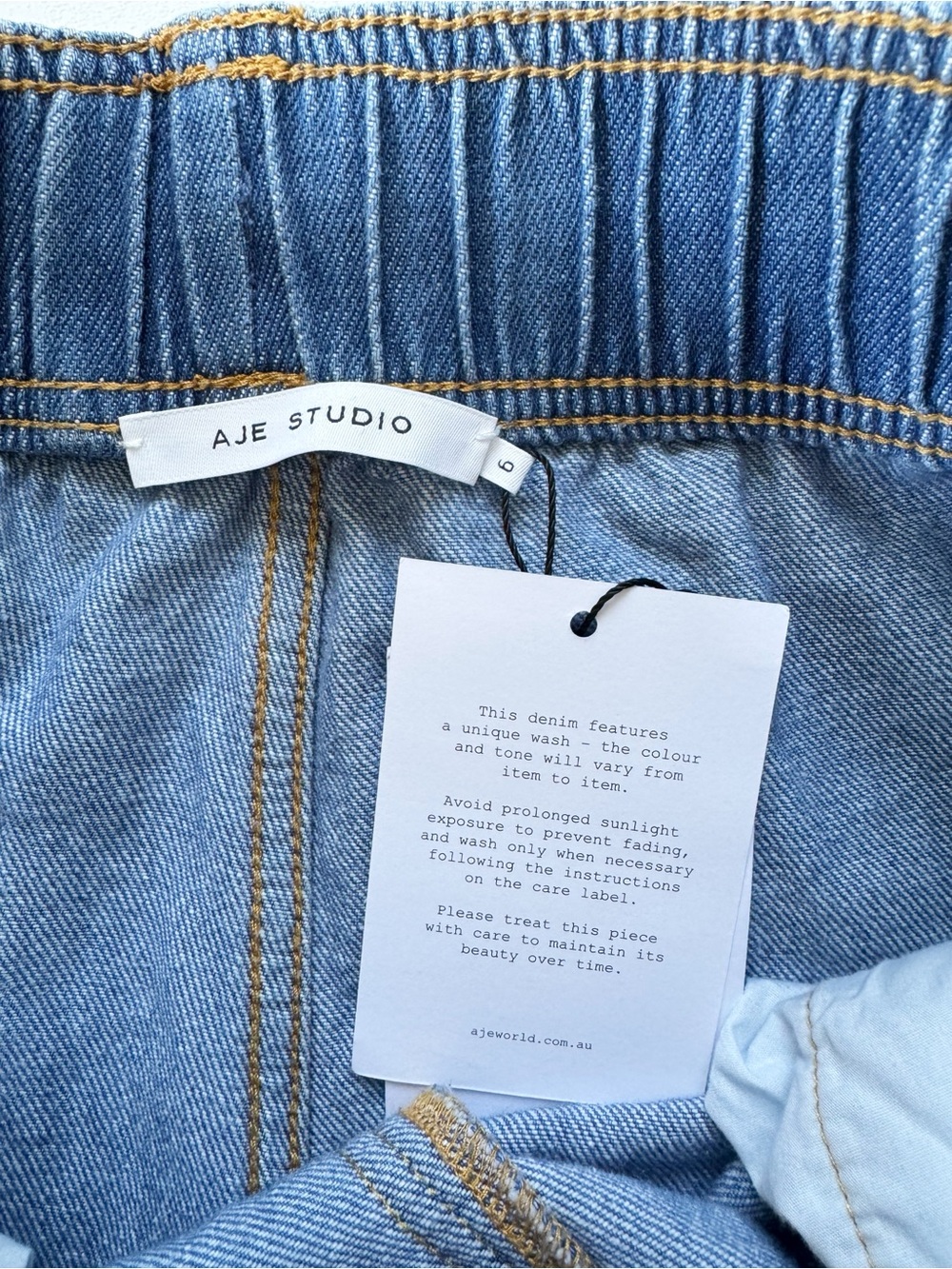 Aje Studio Sunray Denim Jeans in Blu Wash | US 2 NWT - Picture 9 of 13